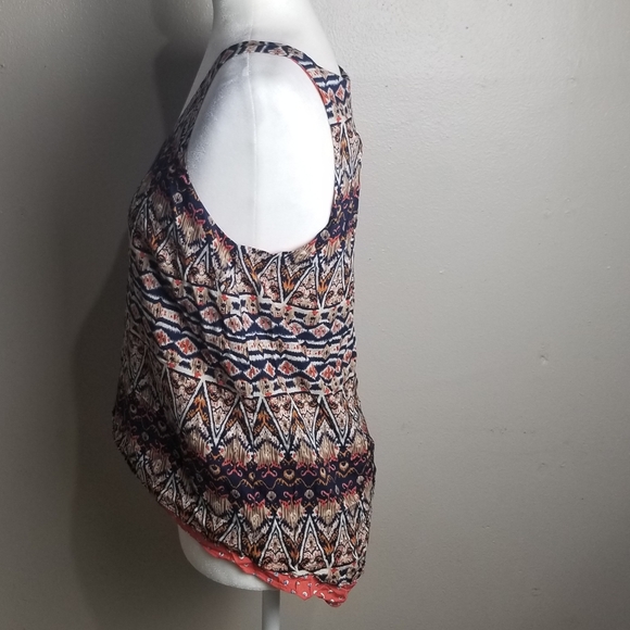 Lucy & Laurel sleeveless boho top size S - Picture 4 of 6